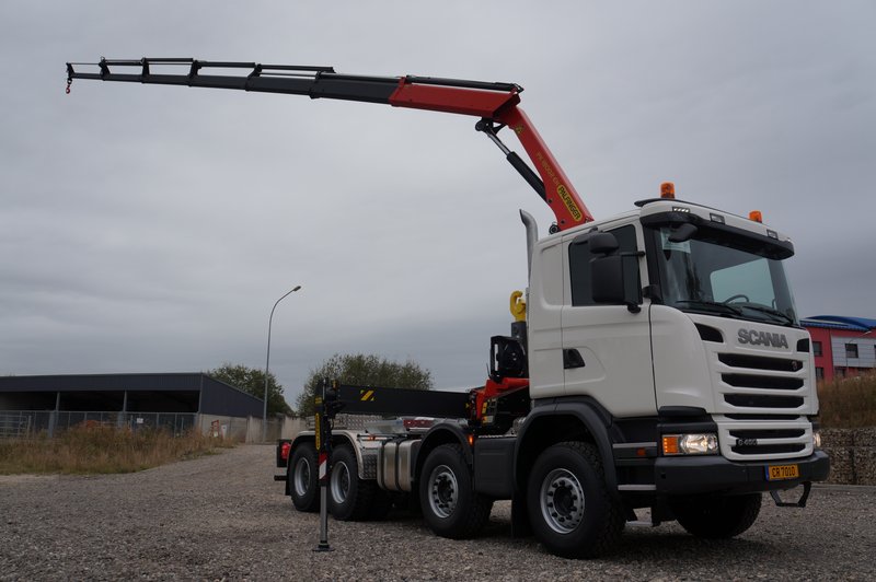 Grue hydraulique avec ampliroll